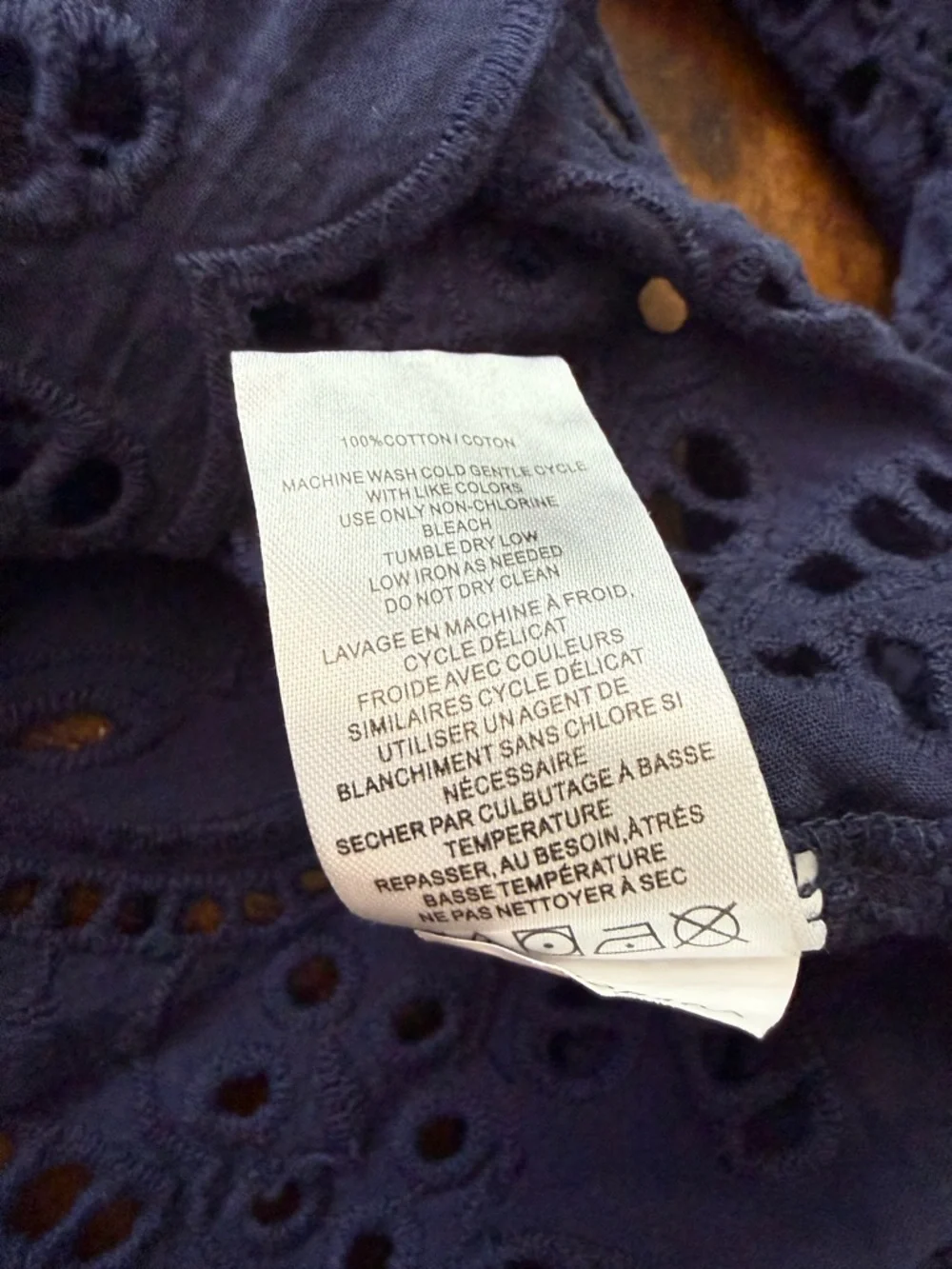 Sz Med Navy Blue Eyelet Button-Up Scalloped Edge Shirt
